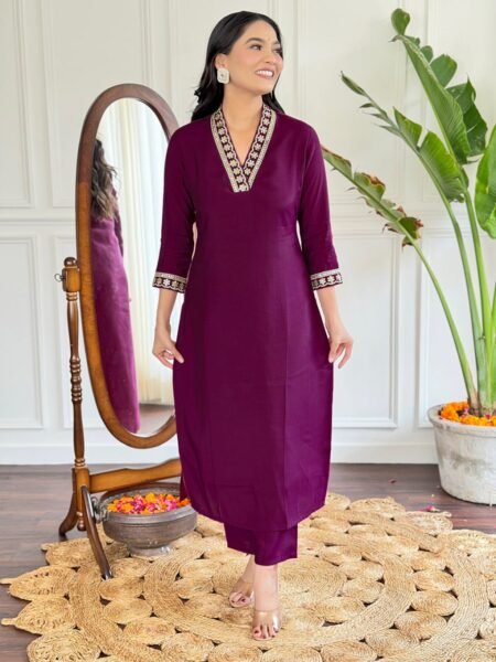 Avantini Women's Lavender Viscose Silk Embroidered Straight Kurta Pant With Dupatta