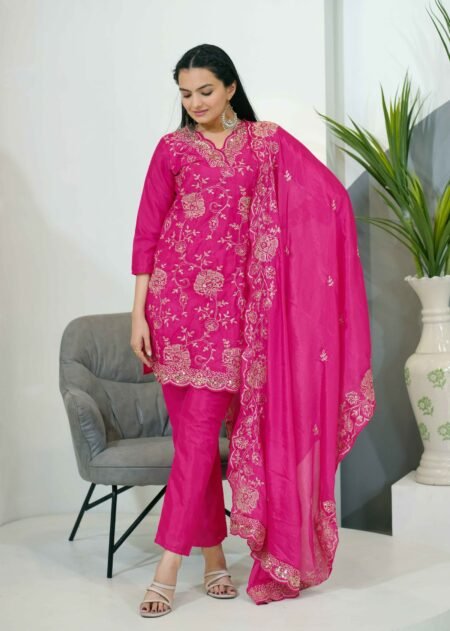 Avantini Women's Purple Chinon Embroidered Anarkali Kurta Pant With Dupatta