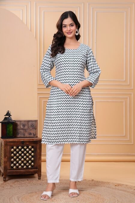 Malishka Export White Cotton Rayon Floral Printed Kurti