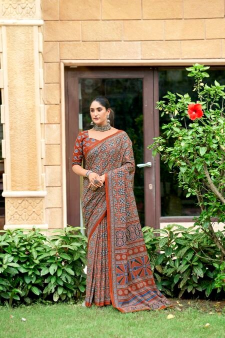 Malishka Export Cotton Printed Saree With Unstiched Blouse Piece