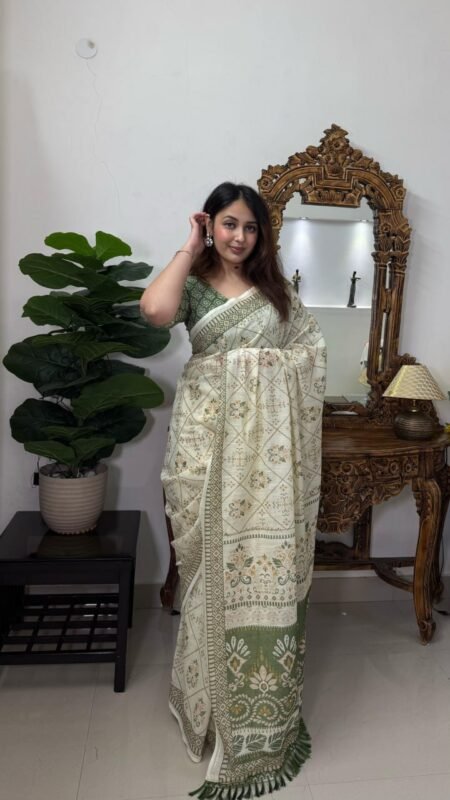 Avantini Pure Linen Cotton Digital Printed Saree With Unstitched Blouse Piece
