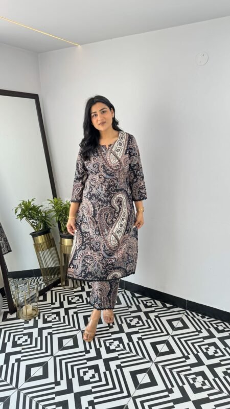 Malishka Export Women's Viscose Floral Printed Straight Kurta Set With Pant