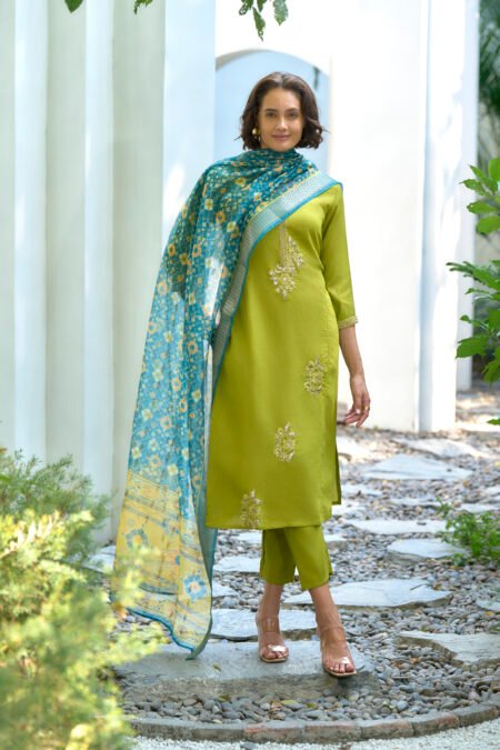 Avantini Women's Cotton Light Green Embroidered Kurta Pant With Dupatta