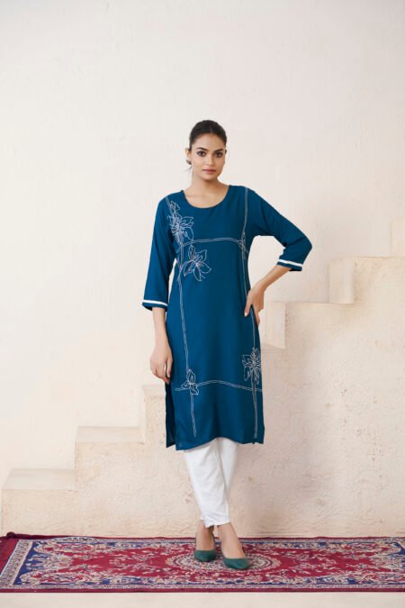 Avantini Women's Viscose Rayon Rama Floral Embroidery Kurti
