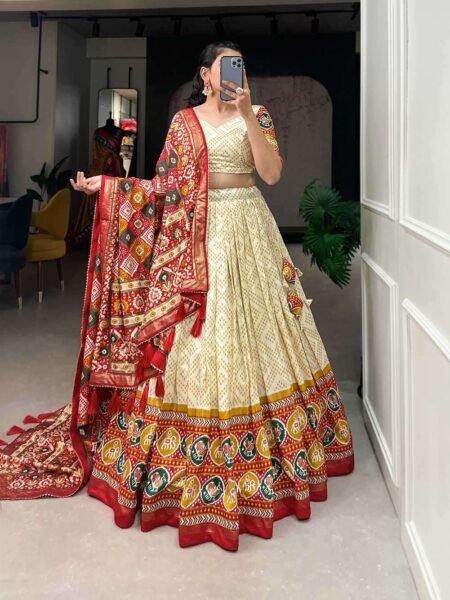 Malishka Export Womens Off White Dola Silk With Foil Print Lehenga Choli Set