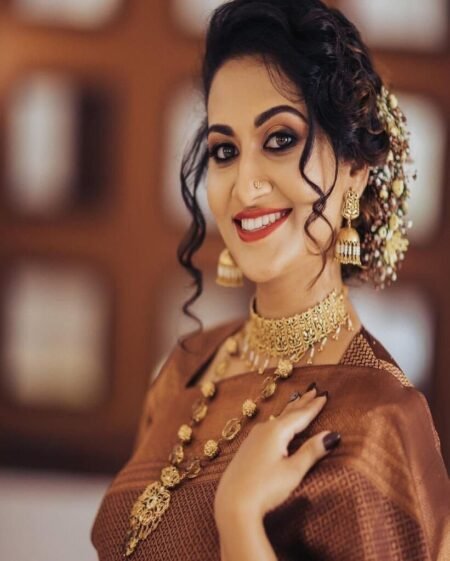 Malishka Export Jacquard Lichi Silk Brown Saree With Unstiched Blouse Piece