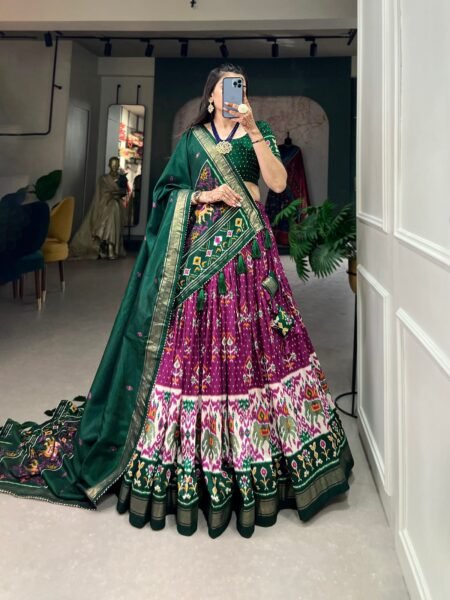 Malishka Export Womens Purple Dola Silk With Foil Print Lehenga Choli Set