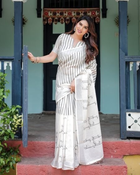 Avantini Linen Printed Saree With Unstitched Blouse Piece With Unstitched Blouse Piece