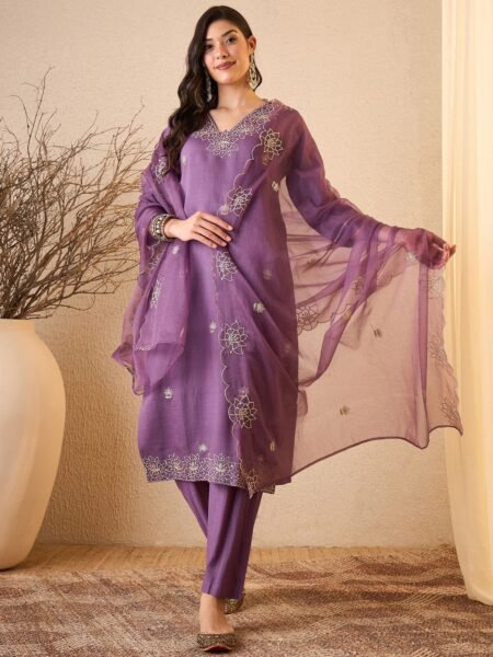 Women's Silk Blend Embroidered Straight Kurta Pant With Dupatta