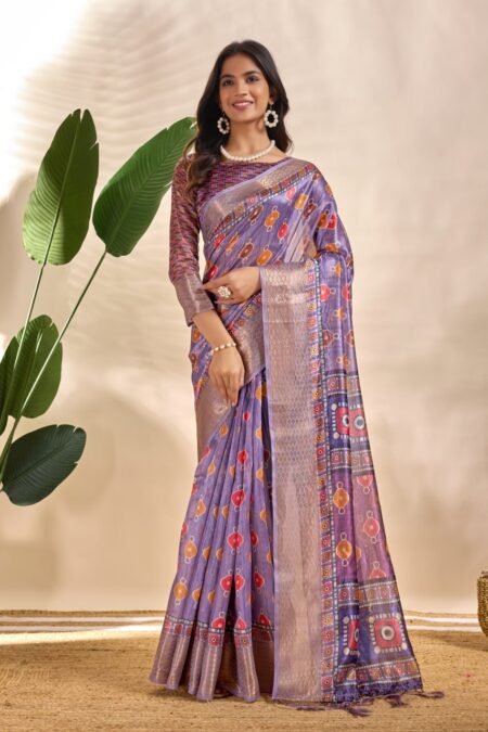Silk Blend Floral Print Saree With Unstiched Blouse Piece