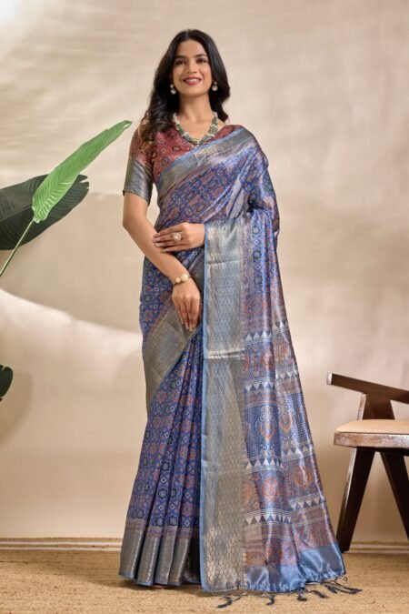 Silk Blend Ethnic Motifs Saree With Unstiched Blouse Piece