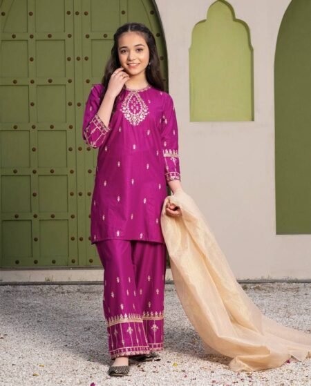 Girl's Crepe Embroidery Straight Kurta Pant With Dupatta