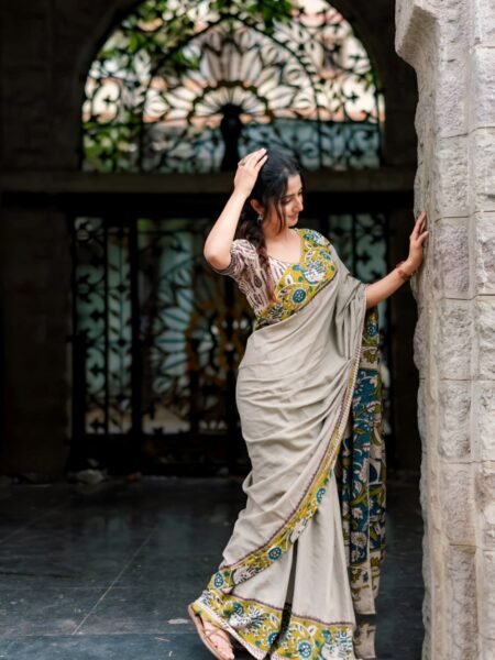 Linen Cotton Digital Print Saree With Unstiched Blouse Piece