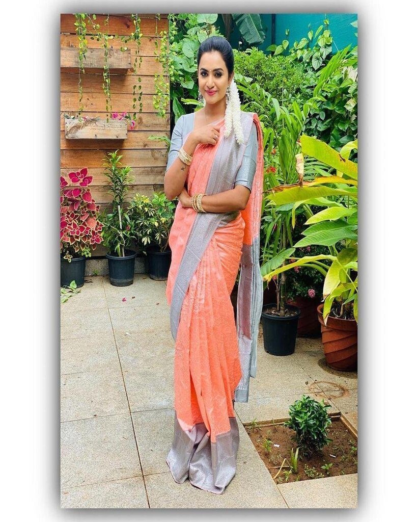 Malishka Export Jacquard Lichi Silk Peach Saree With Unstiched Blouse Piece