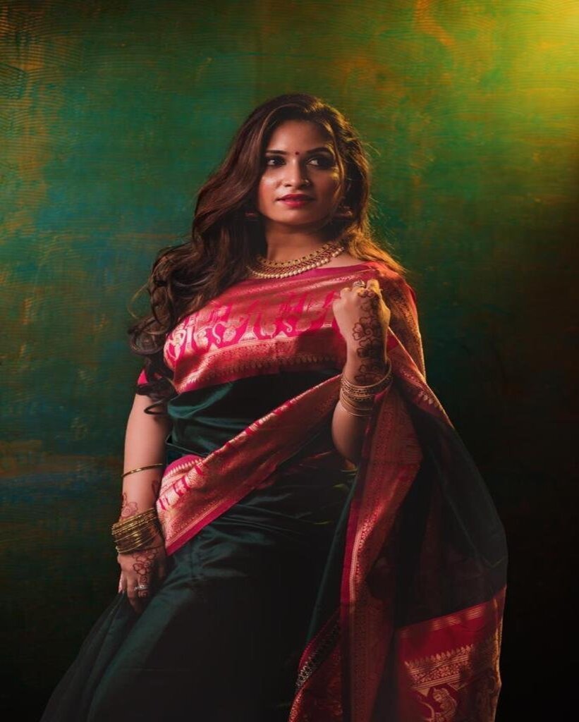 Malishka Export Jacquard Lichi Silk Dark Green Saree With Unstiched Blouse Piece