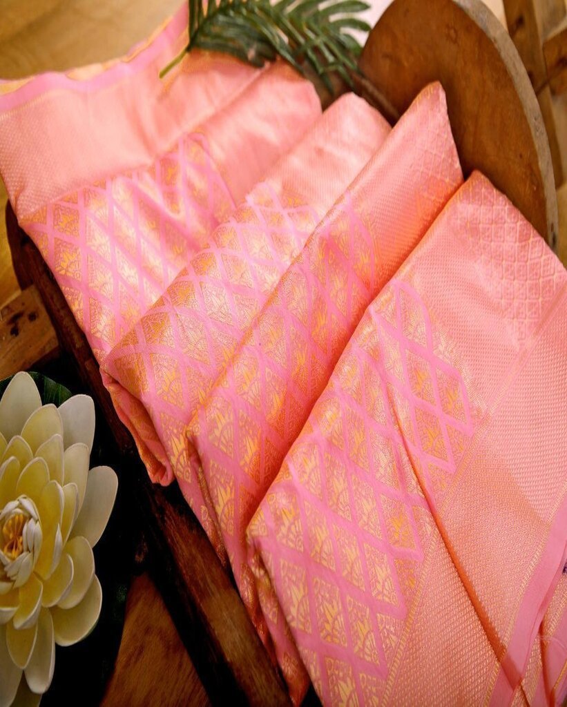 Malishka Export Jacquard Lichi Silk Gajri Saree With Unstiched Blouse Piece