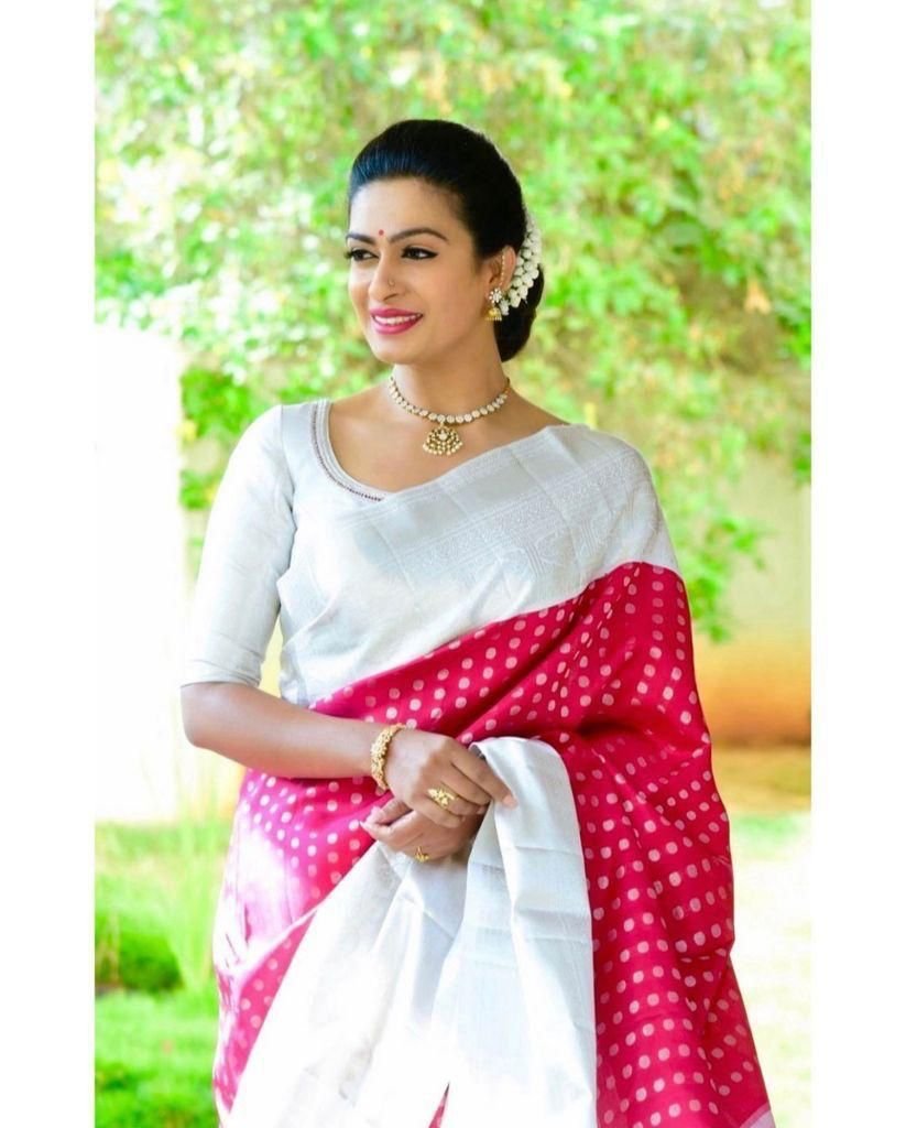 Malishka Export Jacquard Lichi Silk Pink Saree With Unstiched Blouse Piece