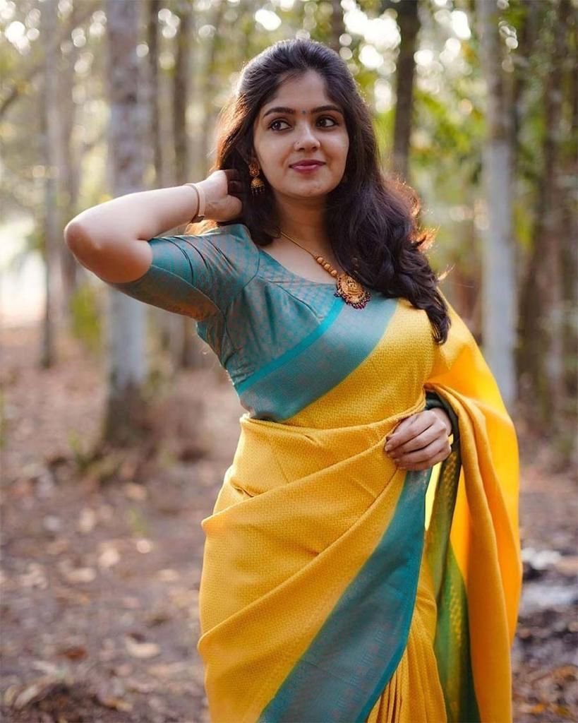 Malishka Export Jacquard Lichi Silk Yellow Saree With Unstiched Blouse Piece