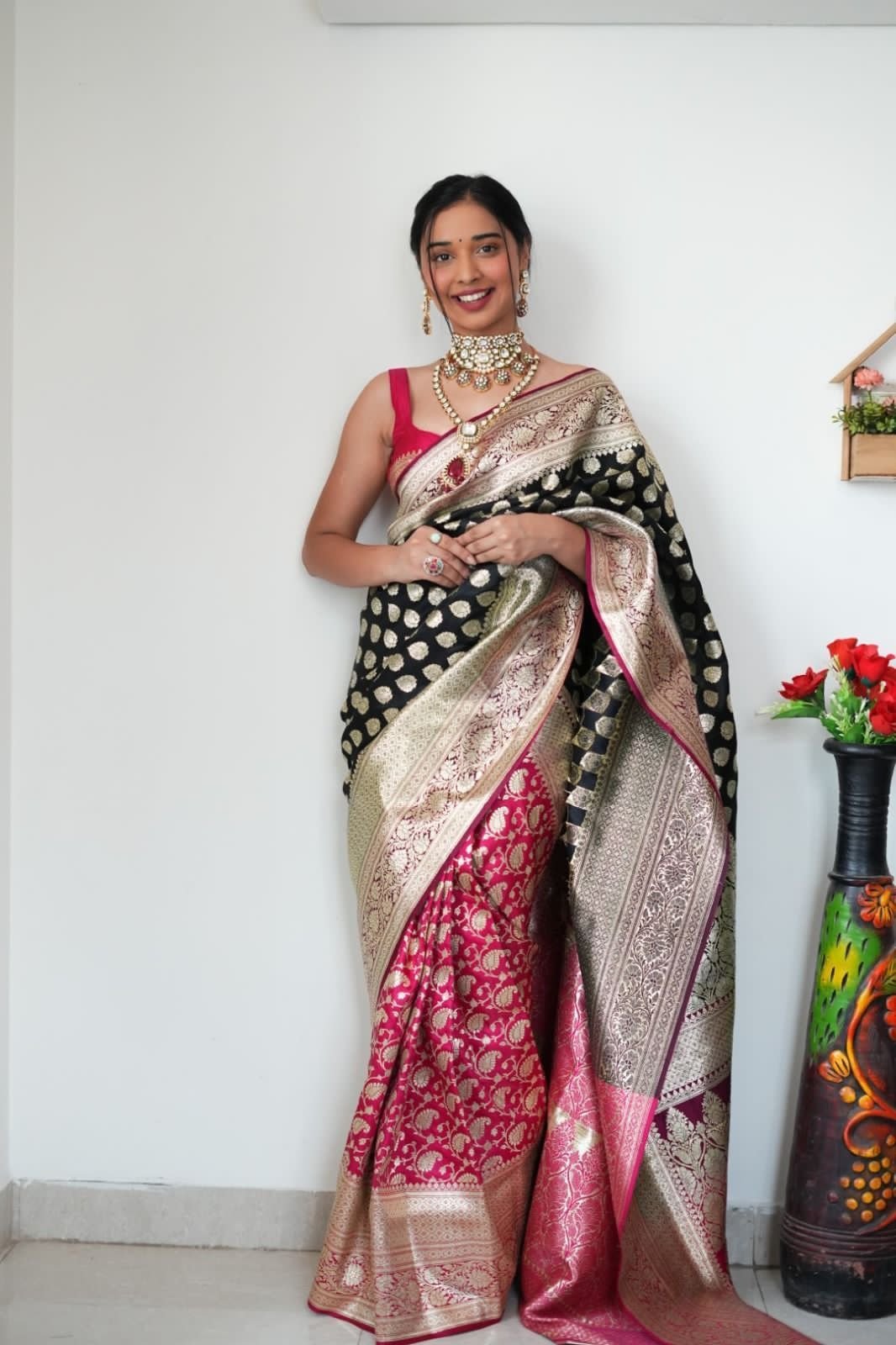 Malishka Export Jacquard Linen Cotton Black Saree With Unstiched Blouse Piece
