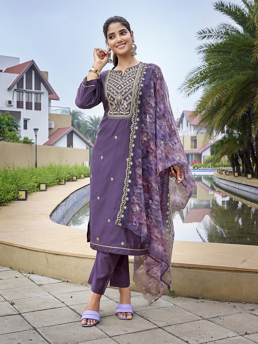 Women's Silk Blend Embroidery Straight Kurta Pant With Dupatta