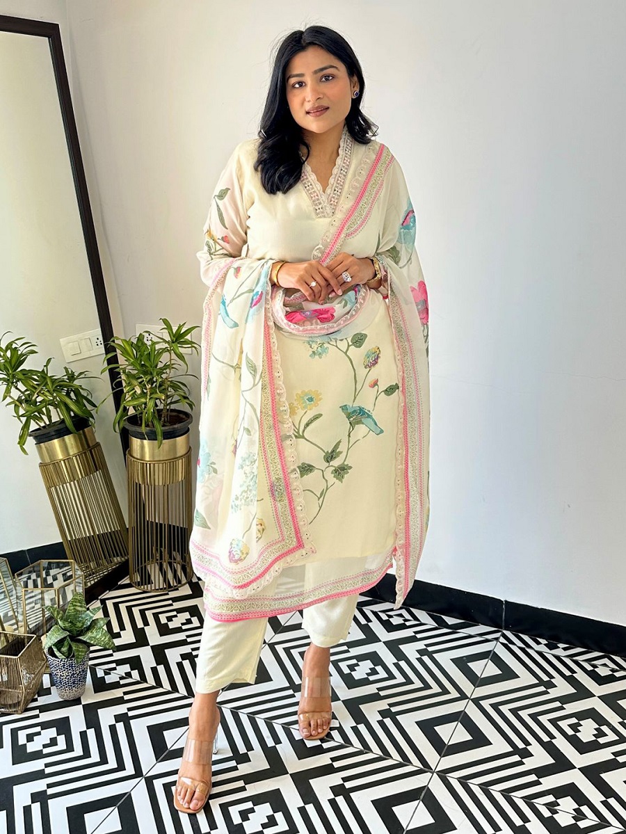 Women's Organza Printed Straight Kurta Pant With Dupatta