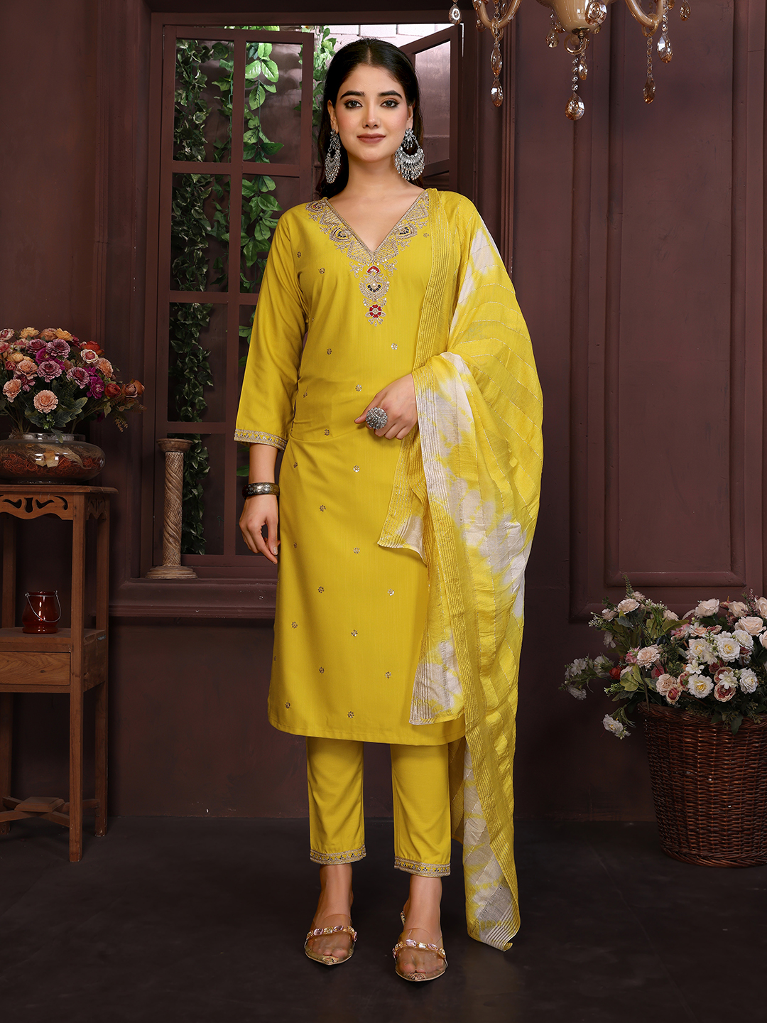 Women's Viscose Embroidery Straight Kurta Pant With Dupatta