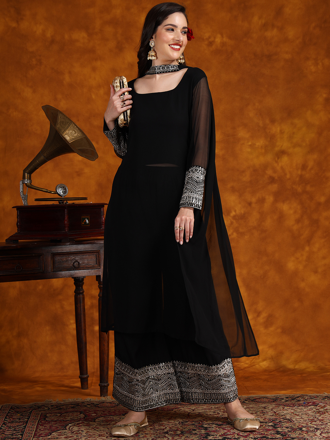 Women's Georgette Embroidered Straight Kurta Pant With Dupatta