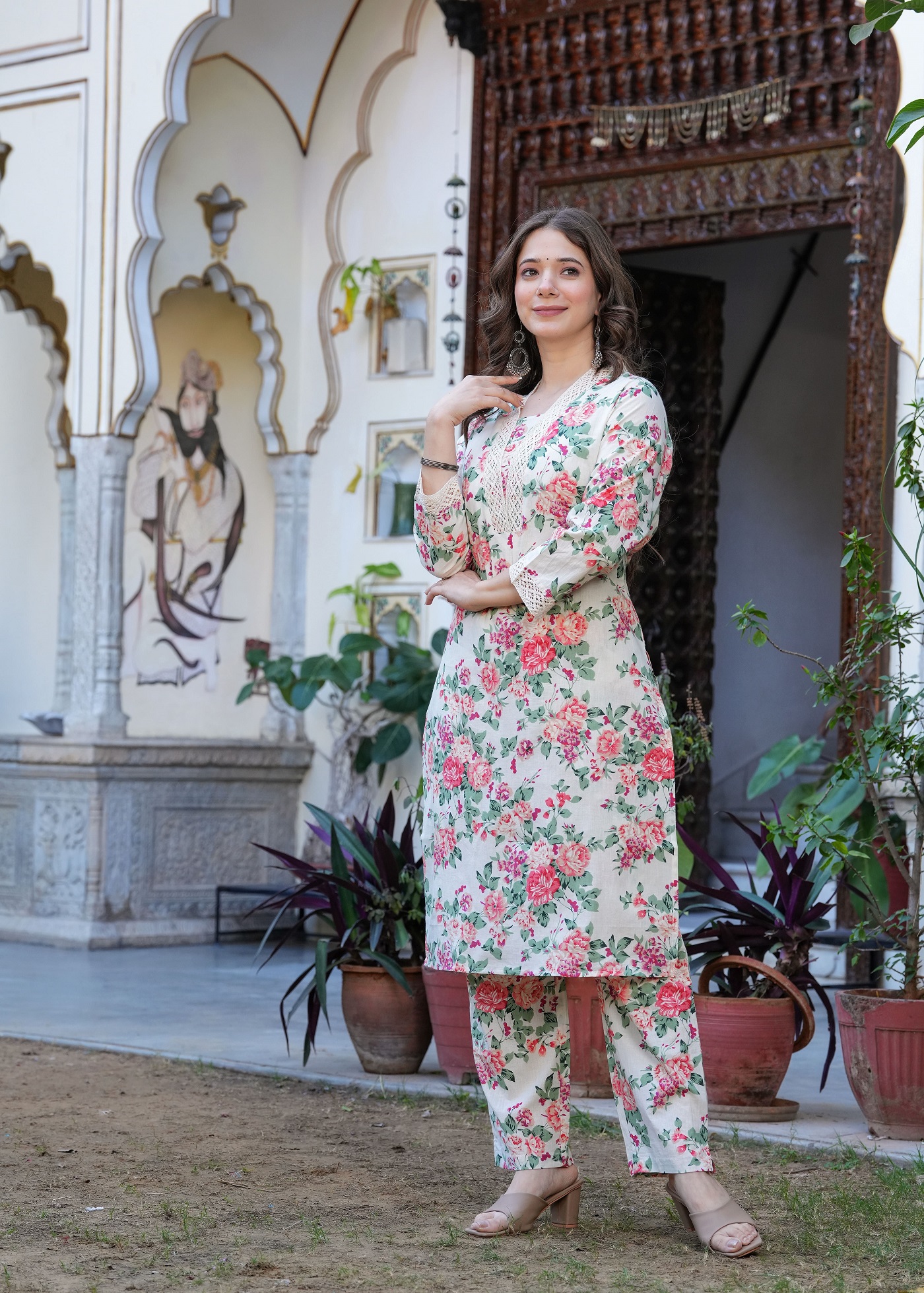 Women's Cotton Floral Print Straight Kurta With Pant