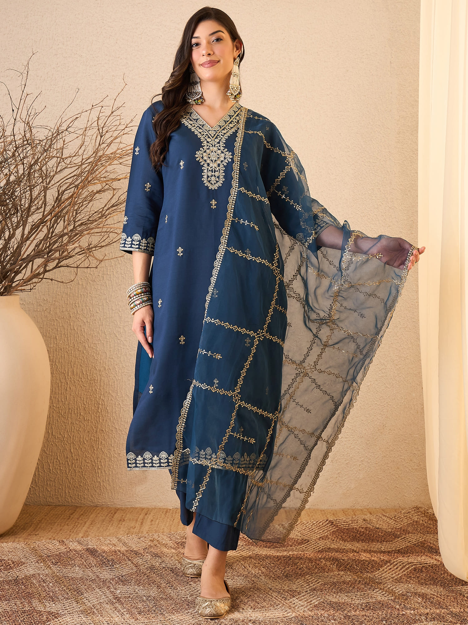 Women's Silk Blend Embroidered Straight Kurta Pant With Dupatta