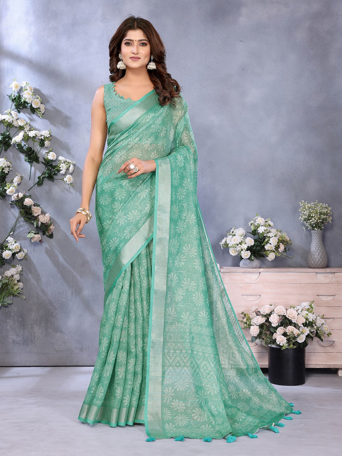 Linen Shimmer Digital Print Saree With Unstiched Blouse Piece