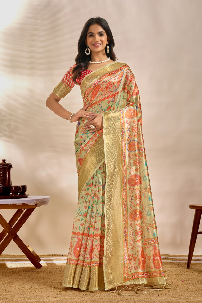Silk Blend Floral Print Saree With Unstiched Blouse Piece