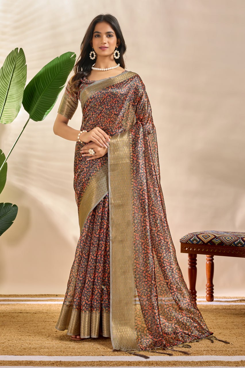 Silk Blend Floral Print Saree With Unstiched Blouse Piece